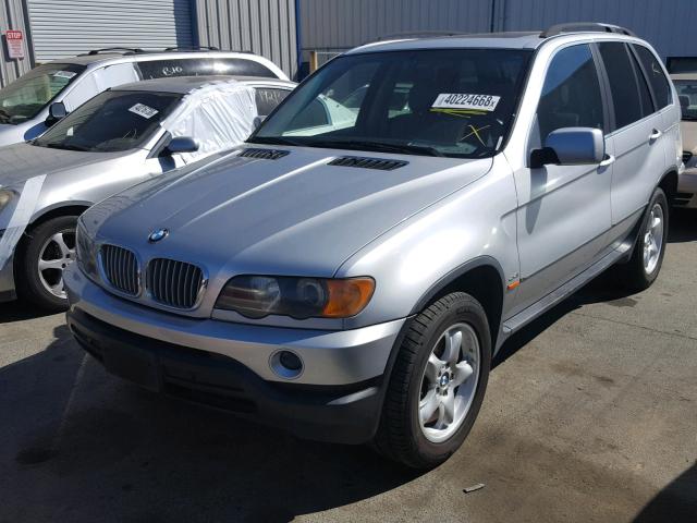 WBAFB335X1LH08981 - 2001 BMW X5 4.4I SILVER photo 2