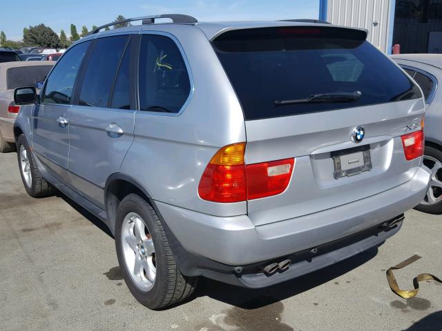 WBAFB335X1LH08981 - 2001 BMW X5 4.4I SILVER photo 3