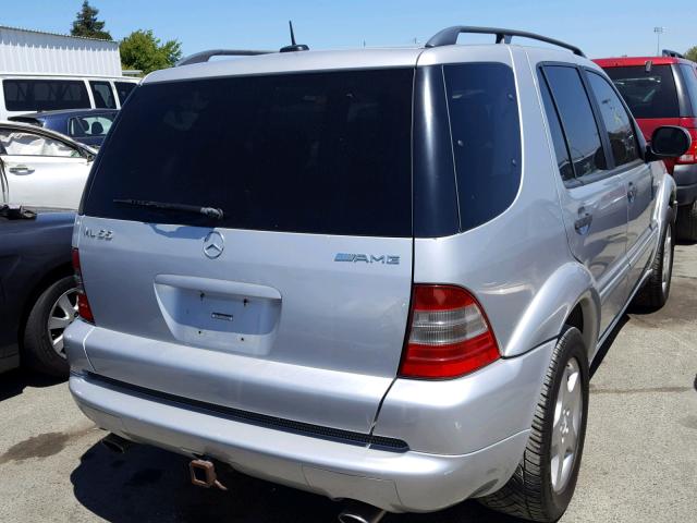 4JGAB74E61A238066 - 2001 MERCEDES-BENZ ML 55 SILVER photo 4