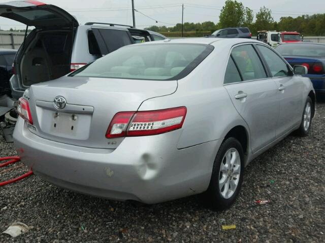 4T1BF3EK4BU645387 - 2011 TOYOTA CAMRY BASE SILVER photo 4