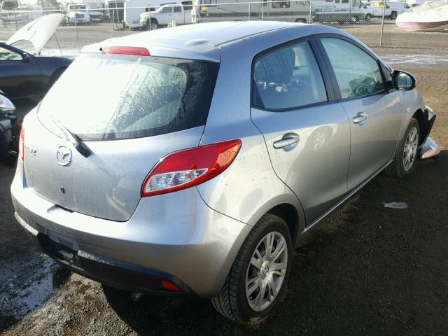 JM1DE1KZ4E0173211 - 2014 MAZDA MAZDA2 SPO SILVER photo 4