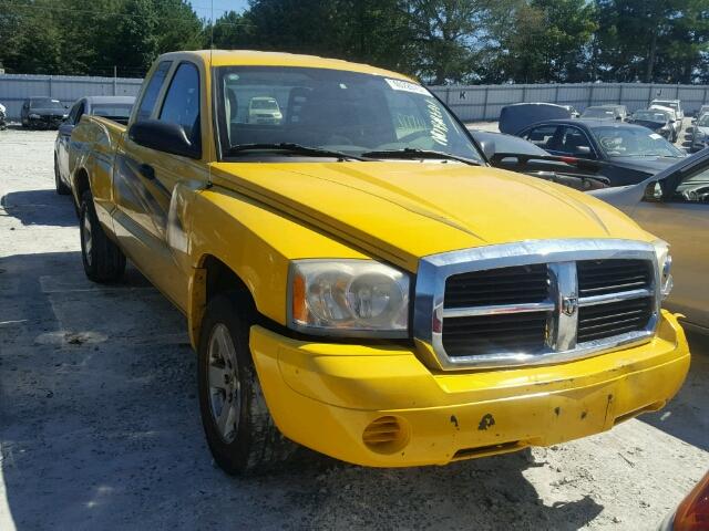 1D7HE22K66S692539 - 2006 DODGE DAKOTA ST YELLOW photo 1