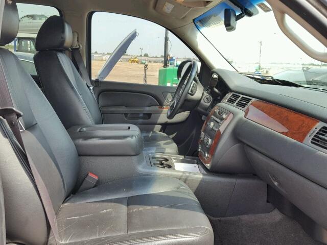 1GNSCAE07BR145203 - 2011 CHEVROLET TAHOE GRAY photo 5