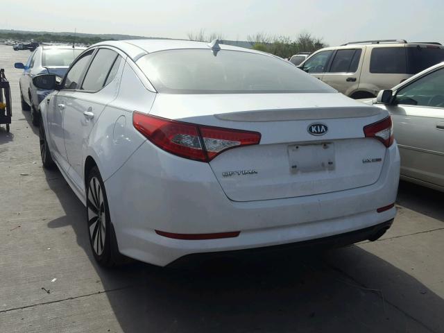 5XXGR4A62CG053655 - 2012 KIA OPTIMA SX WHITE photo 3