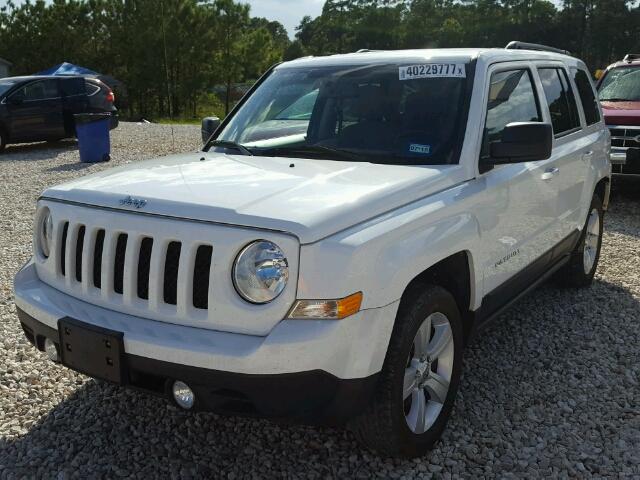 1C4NJPFB0GD652060 - 2016 JEEP PATRIOT LA WHITE photo 2