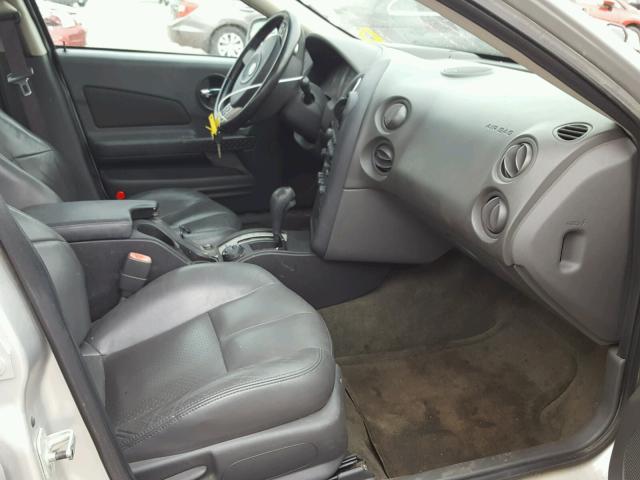 2G2WR524751184382 - 2005 PONTIAC GRAND PRIX SILVER photo 5