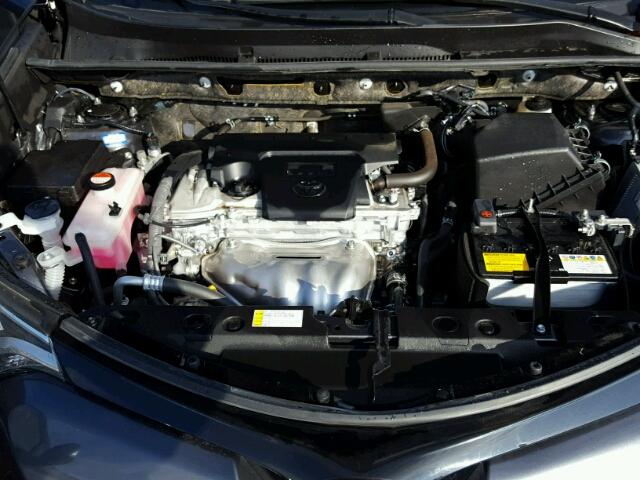 JTMNFREV3GD085576 - 2016 TOYOTA RAV4 灰色 照片 7