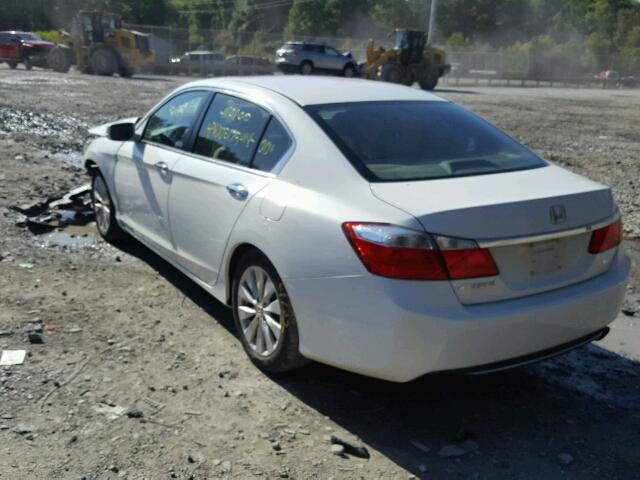 1HGCR2F71FA112362 - 2015 HONDA ACCORD EX WHITE photo 3