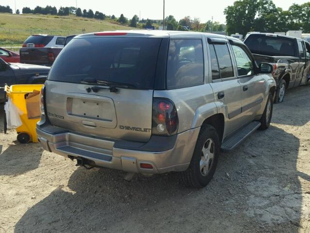 1GNDT13S032299534 - 2003 CHEVROLET TRAILBLAZE SILVER photo 4