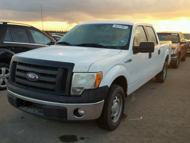 1FTFW1CF2BKD51322 - 2011 FORD F150 SUPER WHITE photo 2