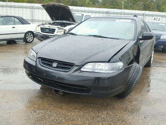 1HGCG3279YA024910 - 2000 HONDA ACCORD EX BLACK photo 2