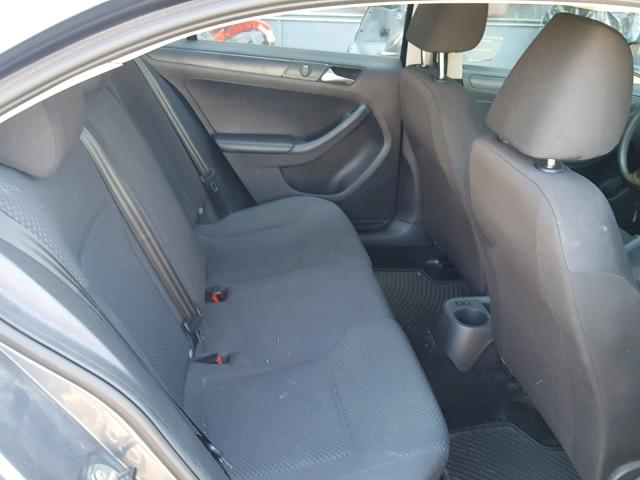 3VW2K7AJ2DM385404 - 2013 VOLKSWAGEN JETTA BASE Մոխրագույն լուսանկար 6