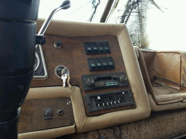 1GBJP37W0J3332892 - 1988 CHEVROLET P30 TAN photo 9