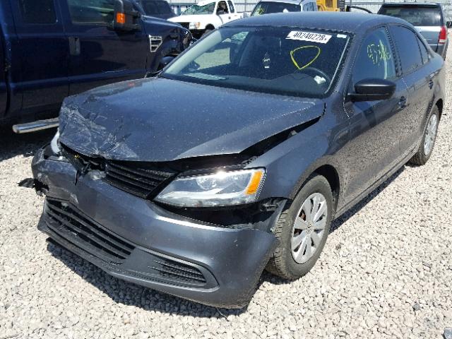 3VW1K7AJ8EM397652 - 2014 VOLKSWAGEN JETTA BASE GRAY photo 2