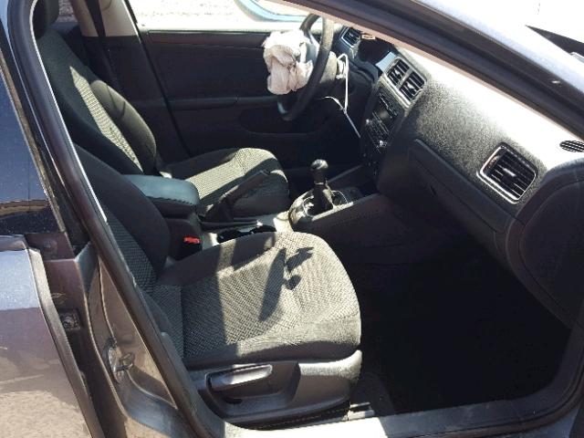 3VW1K7AJ8EM397652 - 2014 VOLKSWAGEN JETTA BASE Մոխրագույն լուսանկար 5