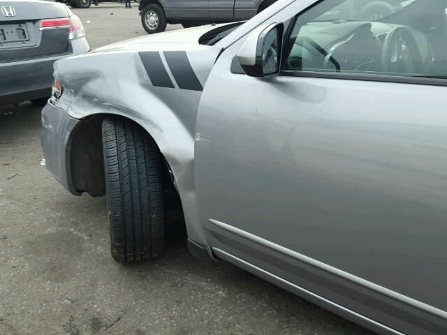 1C3CDZBG3DN562746 - 2013 DODGE AVENGER R/ SILVER photo 9