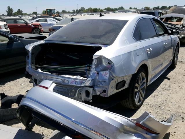 1VWDT7A35HC035487 - 2017 VOLKSWAGEN PASSAT R-L 银色 照片 4