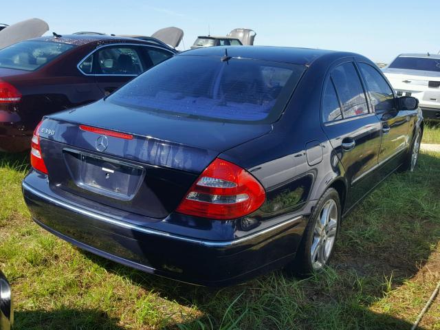 WDBUF56J16A982992 - 2006 MERCEDES-BENZ E BLUE photo 4