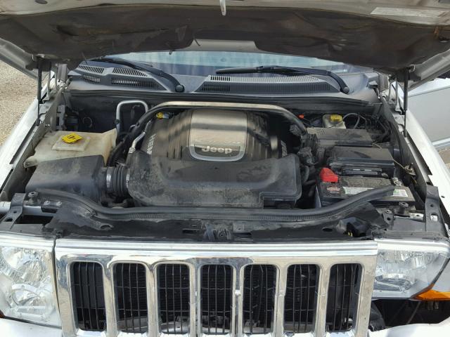 1J8HG58268C134614 - 2008 JEEP COMMANDER SILVER photo 7