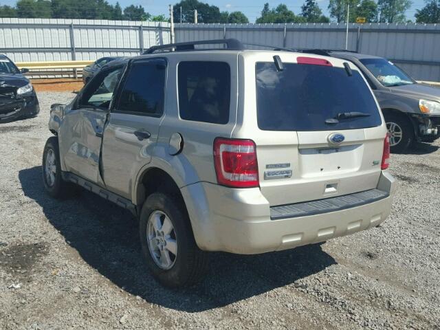 1FMCU9DG0CKB63099 - 2012 FORD ESCAPE XLT GOLD photo 3