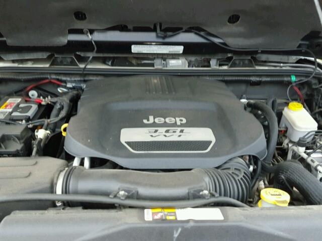 1C4BJWEG1CL226369 - 2012 JEEP WRANGLER U BLACK photo 7