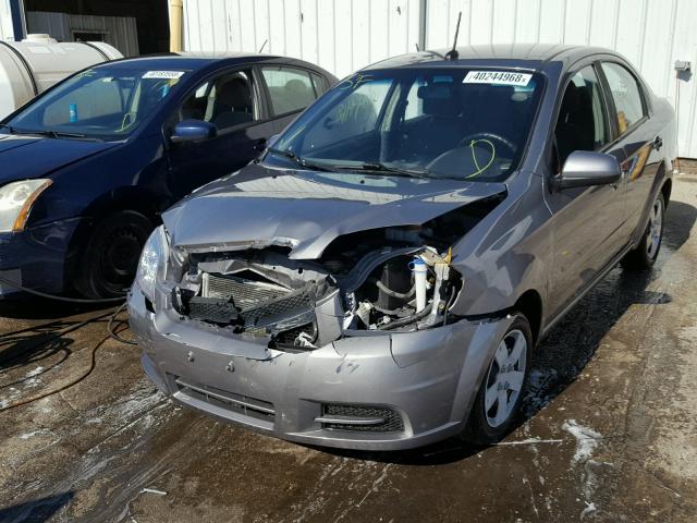 KL1TD5DE7AB052579 - 2010 CHEVROLET AVEO LS GRAY photo 2