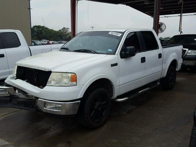 1FTPW12525FA74312 - 2005 FORD F150 SUPER WHITE photo 2