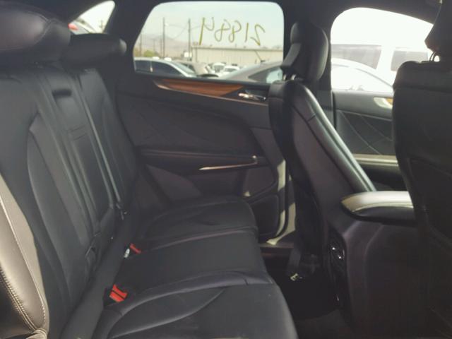 5LMCJ2C90GUJ21896 - 2016 LINCOLN MKC SELECT ვერცხლისფერი ფოტო 6