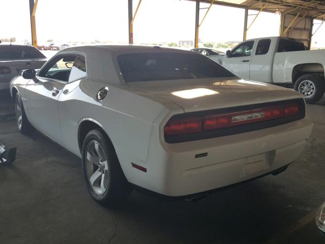 2C3CDYAG0DH695226 - 2013 DODGE CHALLENGER WHITE photo 3