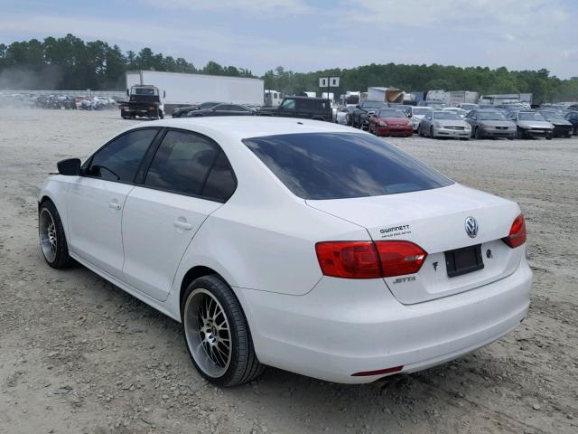 3VW1K7AJ6CM379261 - 2012 VOLKSWAGEN JETTA BASE 白色 照片 3