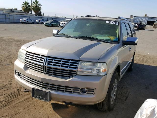 5LMFU27557LJ03055 - 2007 LINCOLN NAVIGATOR TAN photo 2