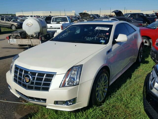 1G6DP1E33D0148481 - 2013 CADILLAC CTS WHITE photo 2