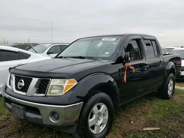 1N6AD07U36C404559 - 2006 NISSAN FRONTIER C BLACK photo 2