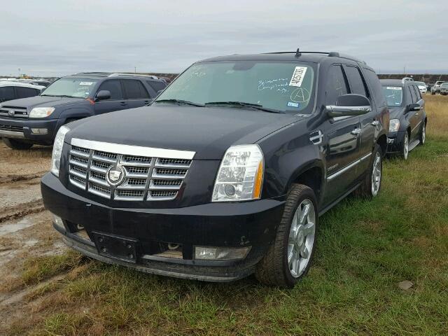 1GYS4CEF3BR367205 - 2011 CADILLAC ESCALADE BLACK photo 2