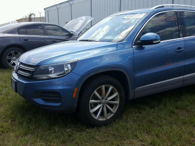 WVGRV7AX7HW503137 - 2017 VOLKSWAGEN TIGUAN BLUE photo 9