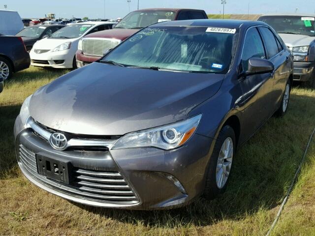 4T4BF1FK6GR582017 - 2016 TOYOTA CAMRY ნაცრისფერი ფოტო 2