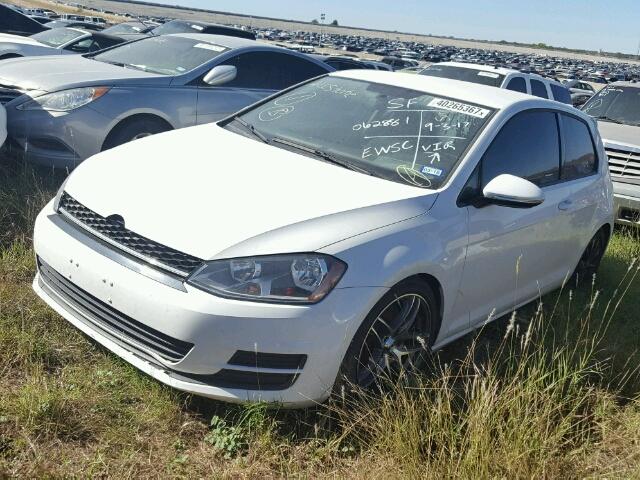 3VW817AU7FM062881 - 2015 VOLKSWAGEN GOLF WHITE photo 2