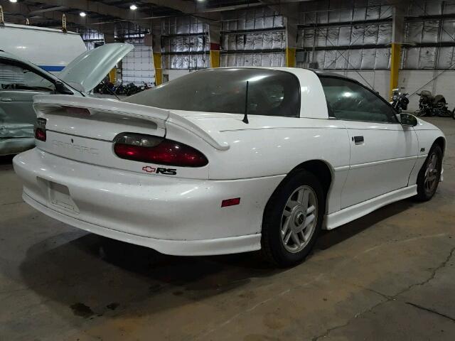 2G1FP22K6T2127265 - 1996 CHEVROLET CAMARO BAS WHITE photo 4