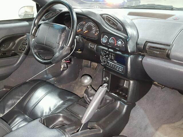 2G1FP22K6T2127265 - 1996 CHEVROLET CAMARO BAS 白色 照片 9