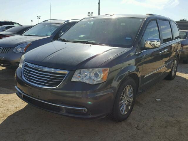 2A4RR6DG9BR782759 - 2011 CHRYSLER TOWN & COU BLACK photo 2