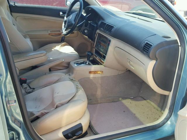 WVWPD63B1XE492425 - 1999 VOLKSWAGEN PASSAT GLX GREEN photo 5