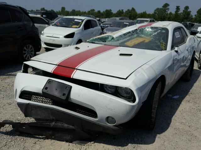 2C3CDYAG3DH540265 - 2013 DODGE CHALLENGER WHITE photo 2