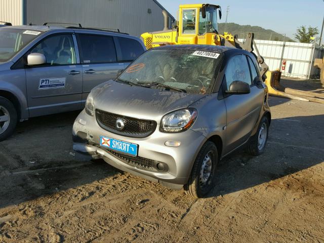 WMEFJ5DA3GK056988 - 2016 SMART FORTWO TWO TONE photo 2