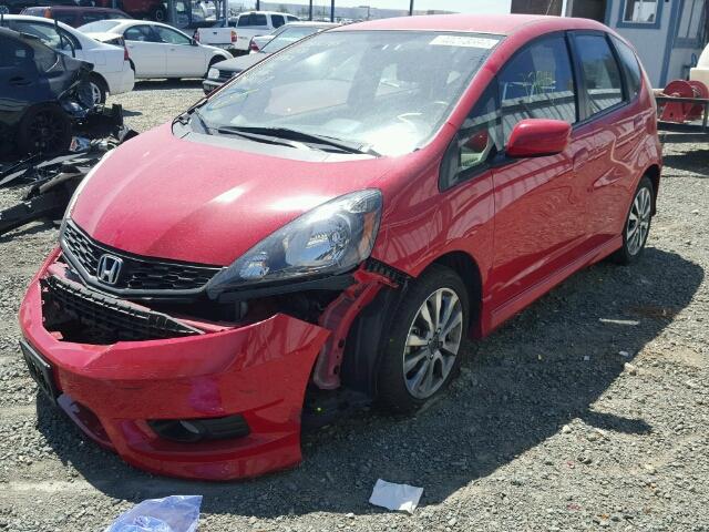 JHMGE8H53DC021507 - 2013 HONDA FIT SPORT RED photo 2