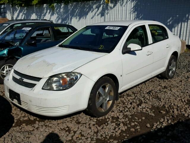 1G1AL58F787175858 - 2008 CHEVROLET COBALT LT WHITE photo 2