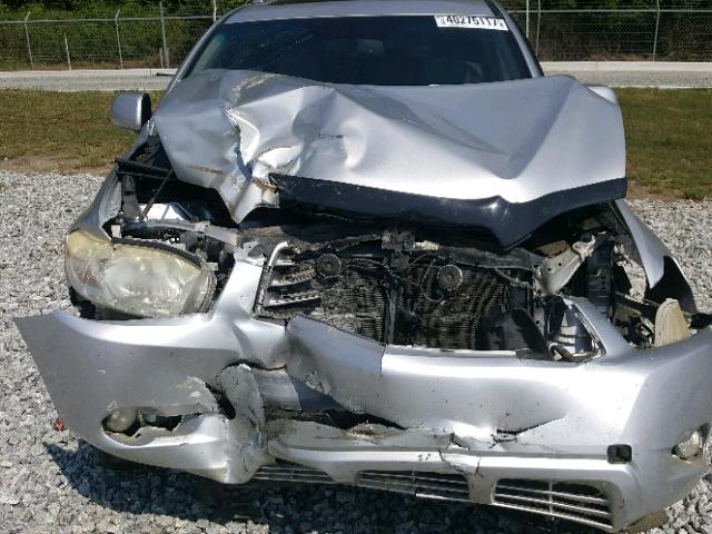 JTEES42A982064790 - 2008 TOYOTA HIGHLANDER SILVER photo 7