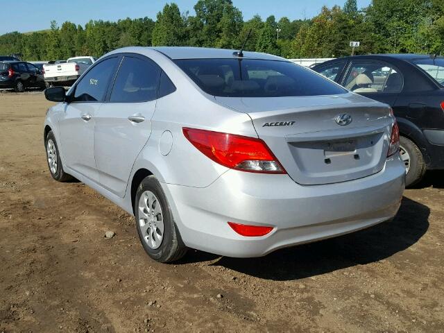 KMHCT4AE2GU110956 - 2016 HYUNDAI ACCENT SE SILVER photo 3