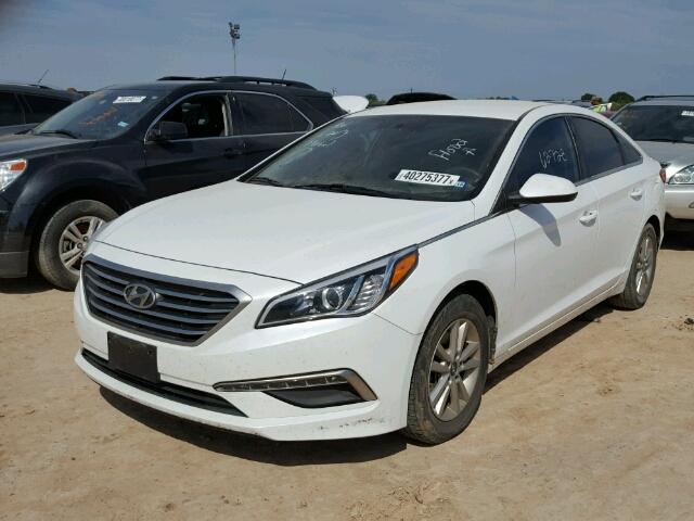 5NPE24AF1FH140516 - 2015 HYUNDAI SONATA SE WHITE photo 2