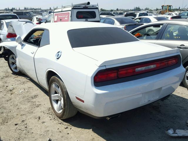 2C3CDYAG3CH206476 - 2012 DODGE CHALLENGER WHITE photo 3