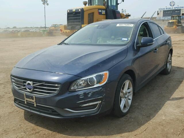 YV140MFM0F2353929 - 2015 VOLVO S60 PLATIN BLUE photo 2